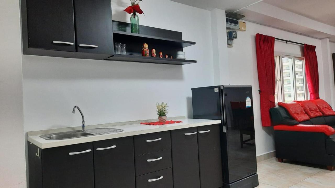 Happy Beach Jomtien Guesthouse Экстерьер фото