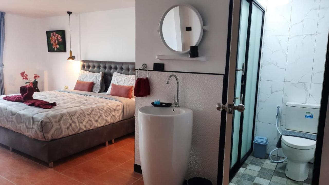 Happy Beach Jomtien Guesthouse Экстерьер фото