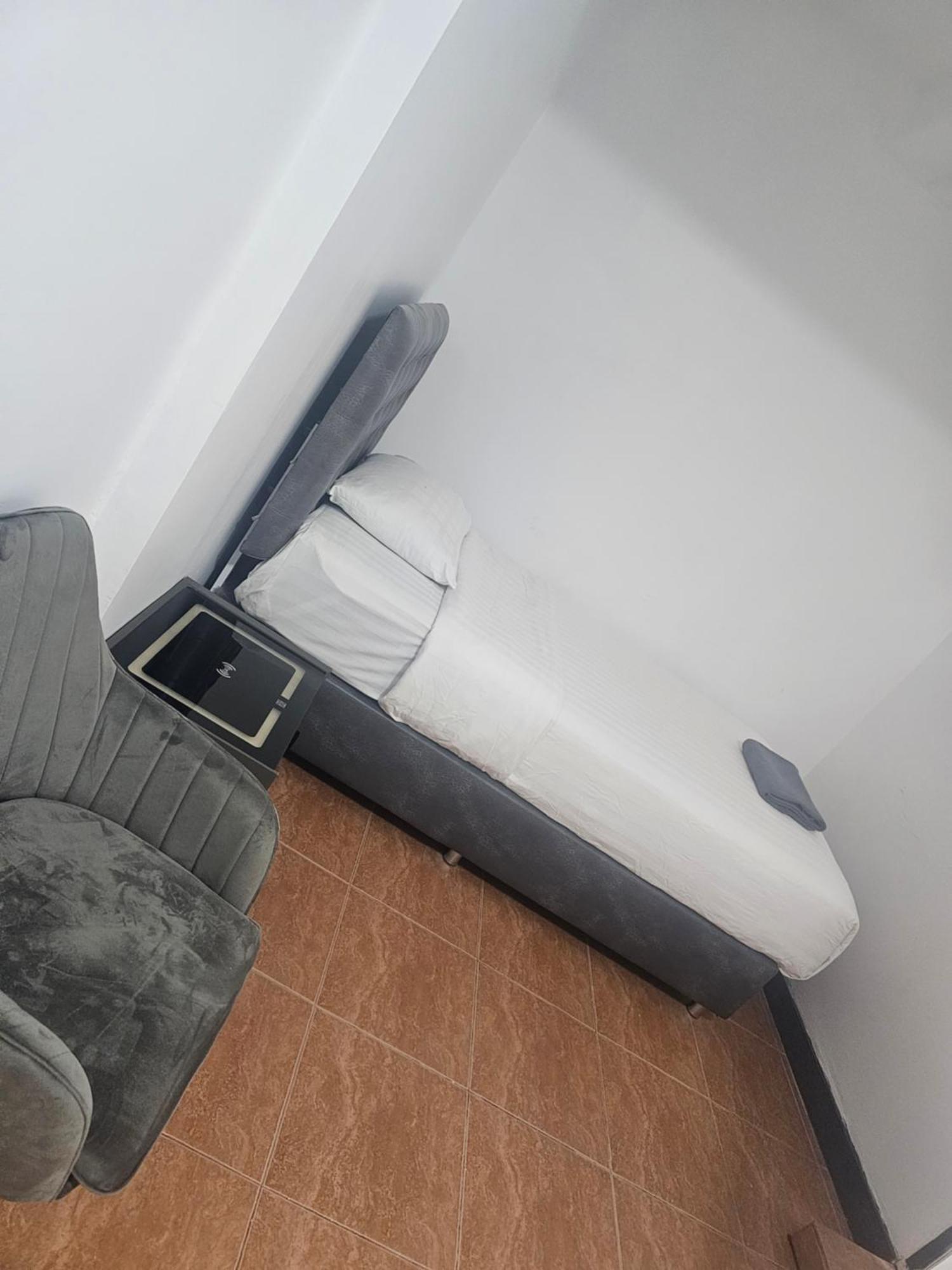 Happy Beach Jomtien Guesthouse Экстерьер фото